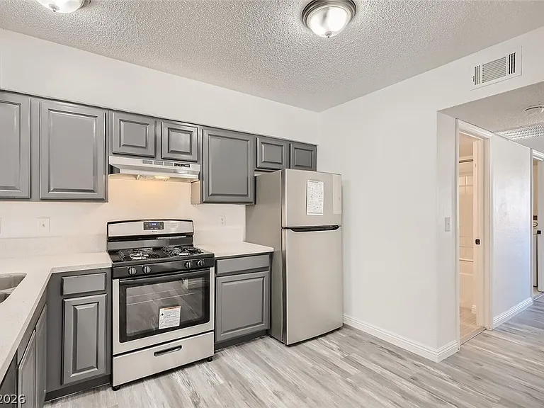 4364 Tara Ave #D — Photo 10