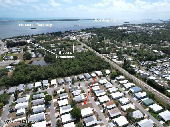 428 Puffin Dr, Barefoot Bay, FL 32976