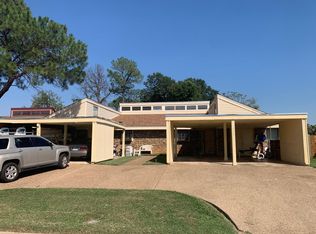 109 Wilshire Dr, Euless, TX 76040