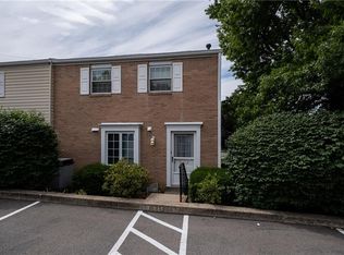 1 Oxford Ct, Pittsburgh, PA