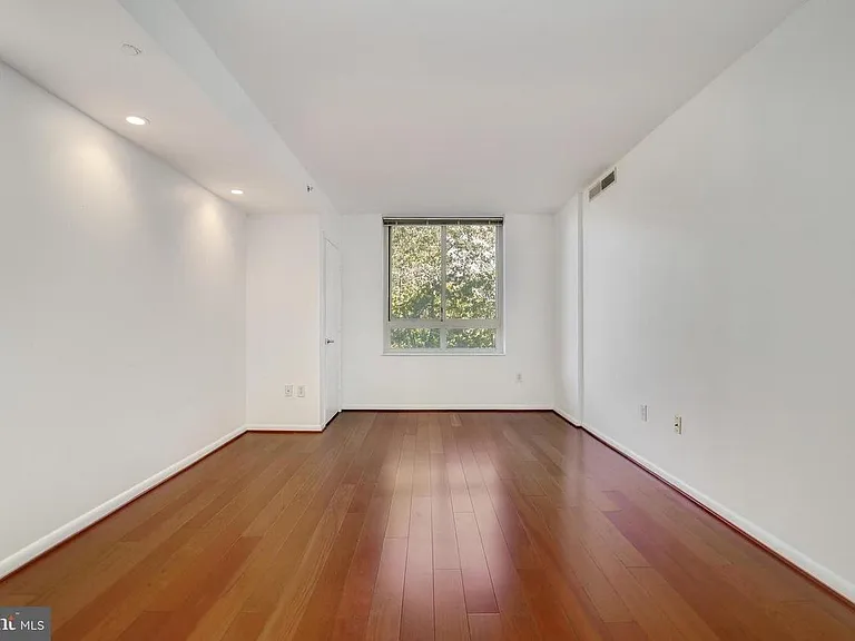 355 I St SW #511 — Photo 6