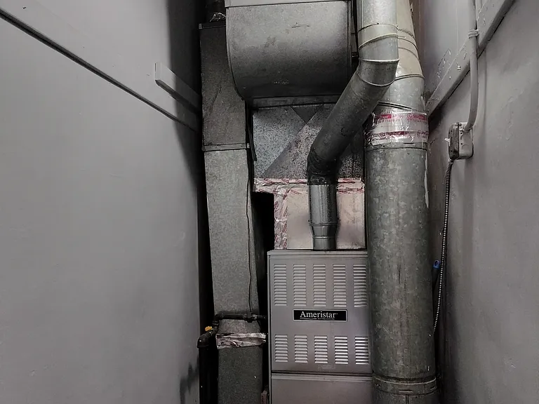 8000 S Hermitage Ave — Photo 11