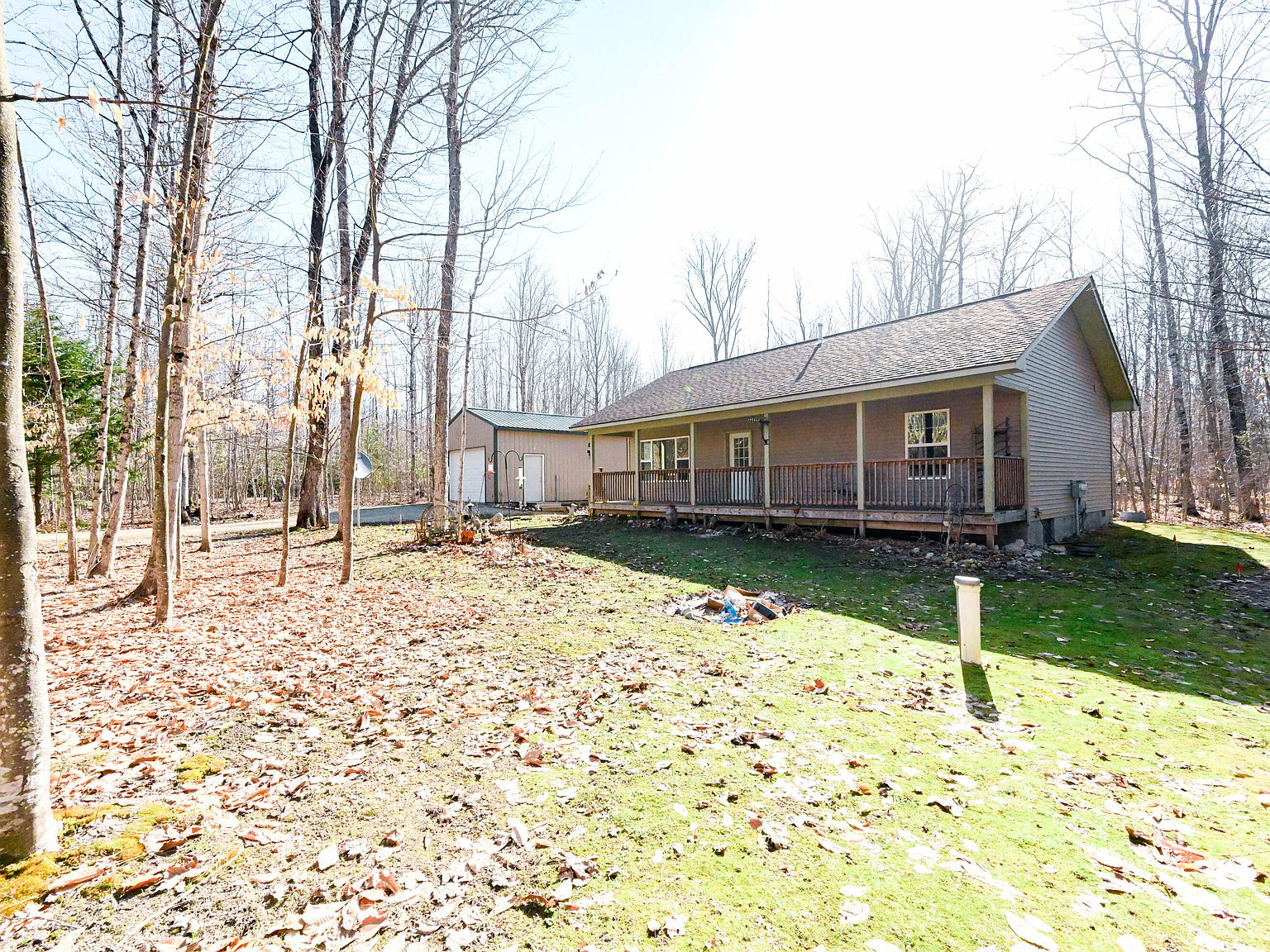 1999 Bear Paw Ln, Cheboygan, MI 49721 Zillow