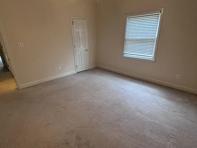 256 Crest Lake Dr — Photo 12