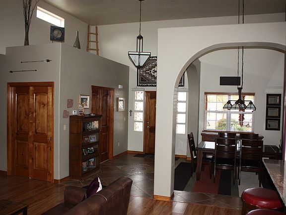 5th image of 6300 Club House Dr