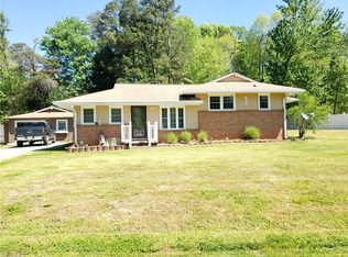 733 Dixie Club Rd, Winston Salem, NC 27107