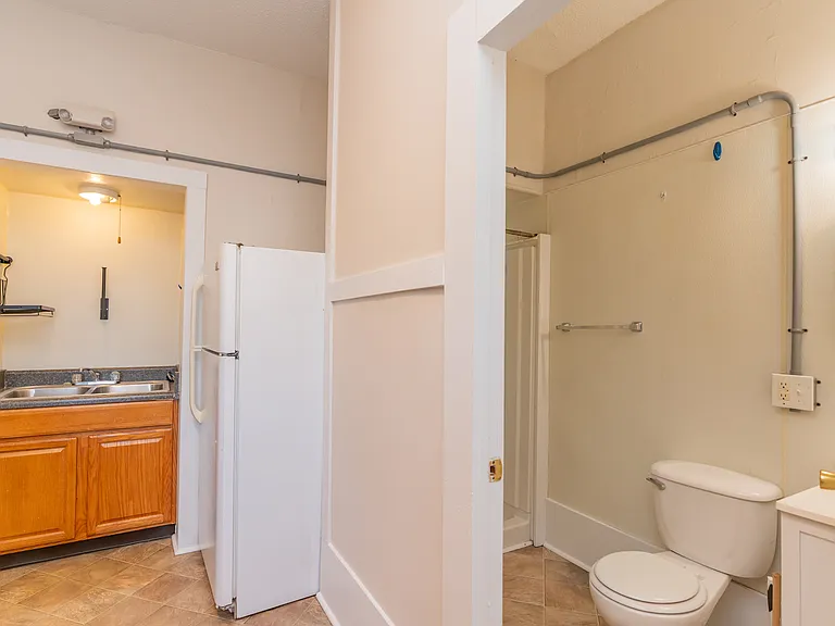 820 Oak St #1 — Photo 7