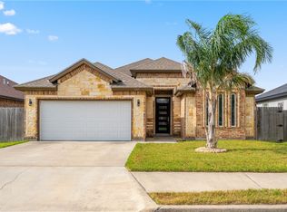 1727 The Park Dr, Kingsville, TX 78363
