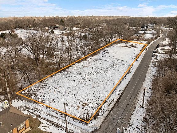 2nd image of 3201 N 46th St