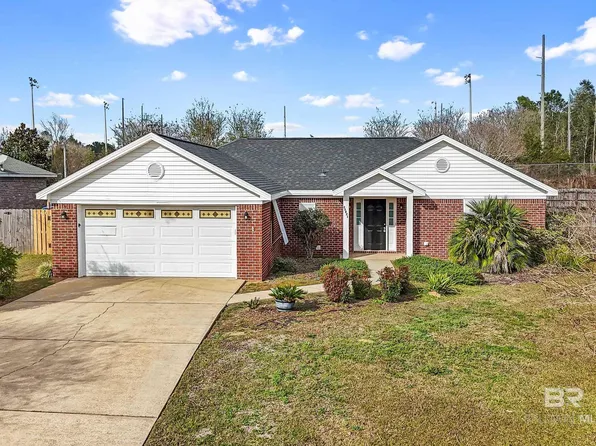 33971 Zuzu Ln, Lillian, AL 36549