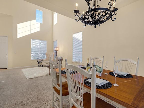 3rd image of 1458 Eagles Nest Ln