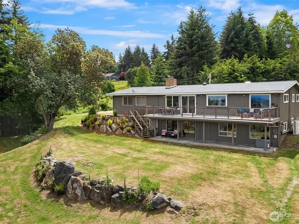 9600 SW 268th Street, Vashon, WA 98070