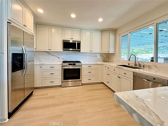 5th image of 65585 4th St S