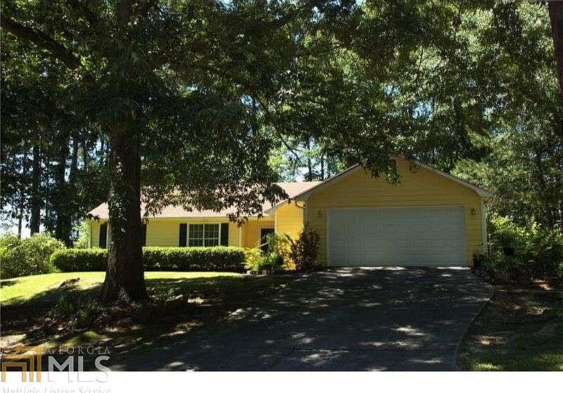 2nd image of 1001 Kingsdown Ct