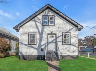 613 W Hazelwood Ave, Rahway, NJ 07065