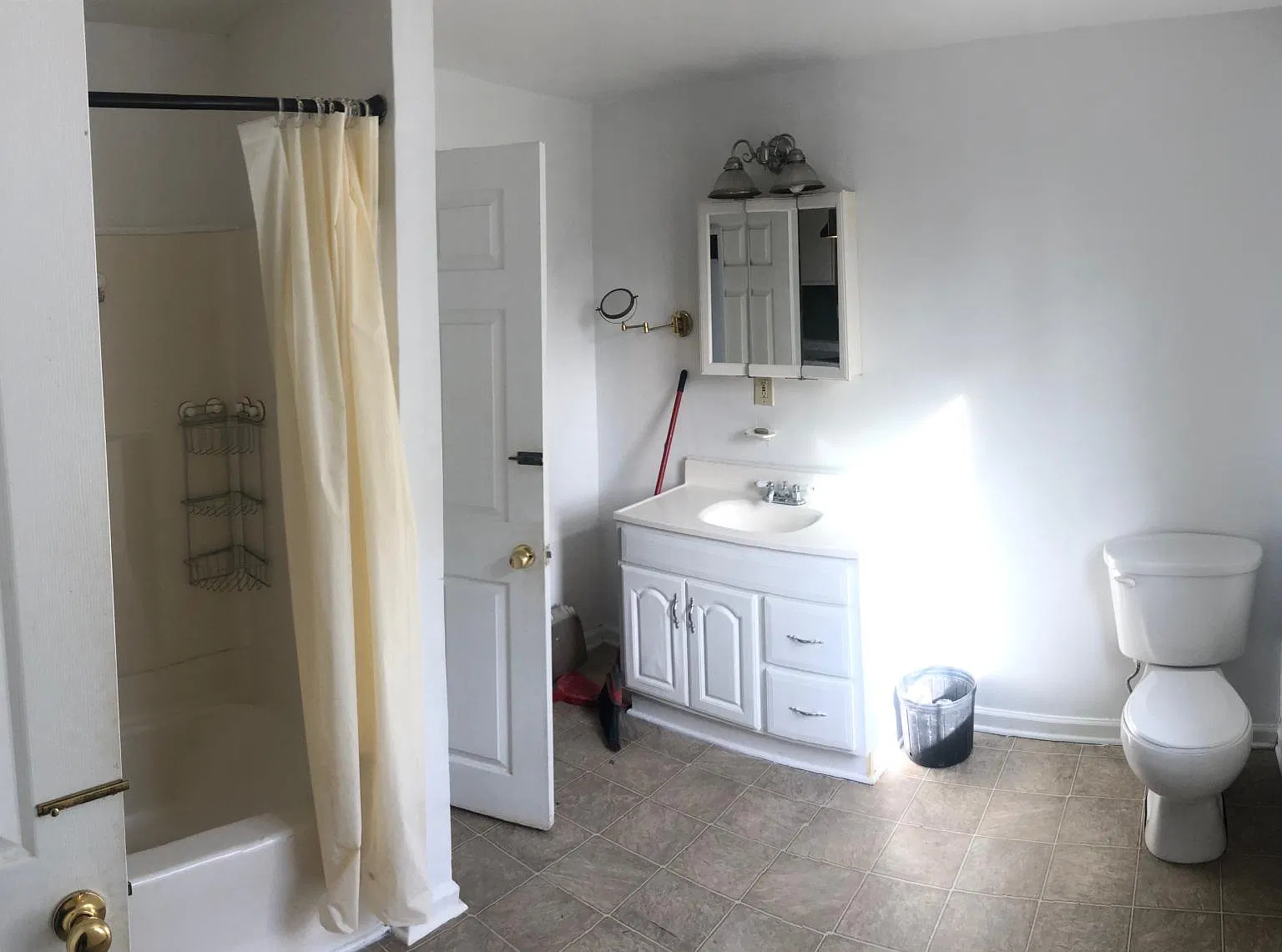 3 bed, 1138 sqft, $1,500 — Photo 4