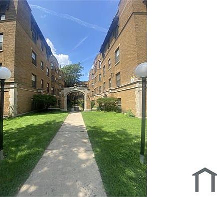 1st image of 6930 S Oglesby Ave #3021