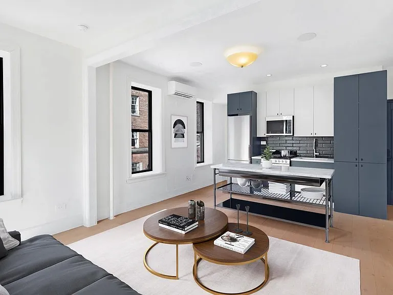 72 Bedford St #2B — Photo 2