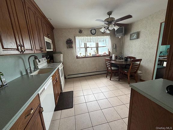 2nd image of 35 Grand Boulevard
