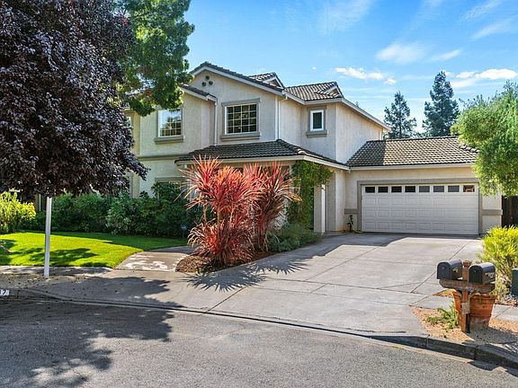 2nd image of 137 Capstone Court