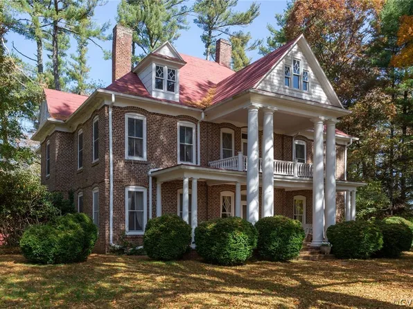 263 Floyd Hwy N, Floyd, VA 24091