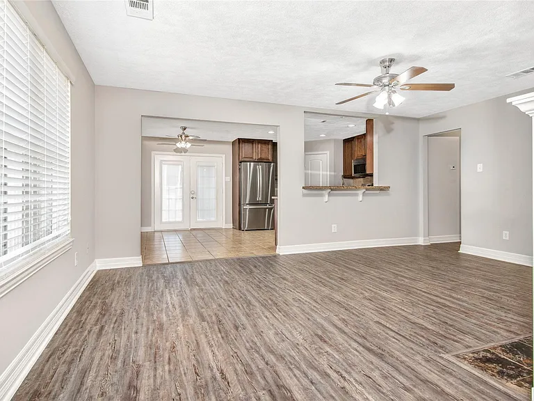 2611 Desert Sage Dr — Photo 3