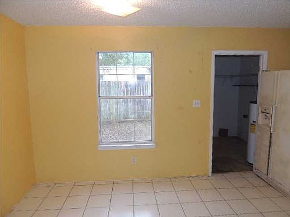 3rd image of 618 Gap Creek Dr Unit 3