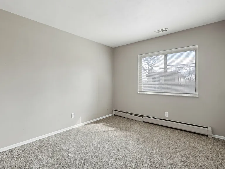 Montana Ridge Apartments — Photo 12