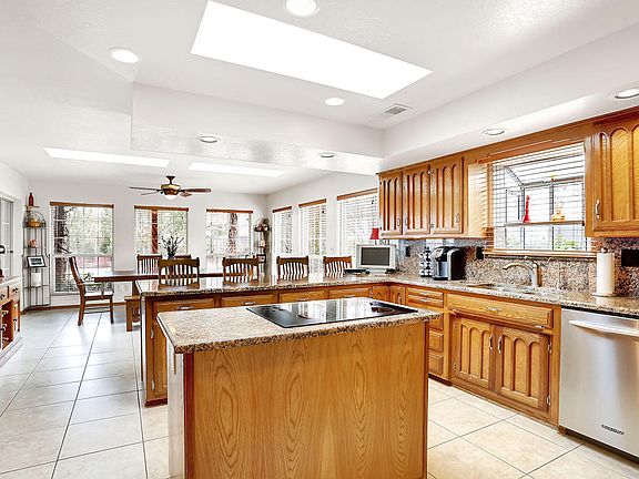 5th image of 4304 Condesa Dr NW