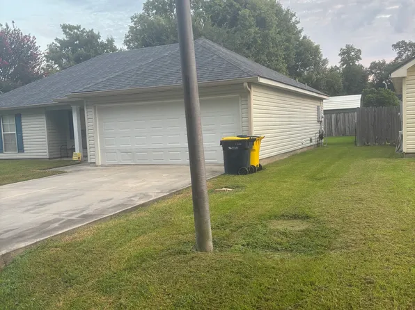 111 Triple Crown Cir, Carencro, LA 70520