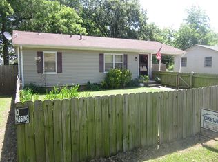 906 Lange St, Leachville, AR 72438