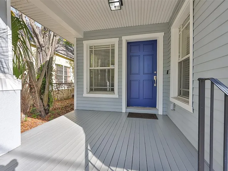 2331 W Chestnut St — Photo 4