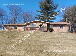 9435 Island Dr, Goodrich, MI