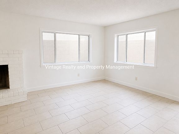 3rd image of 625 Bedlow Dr