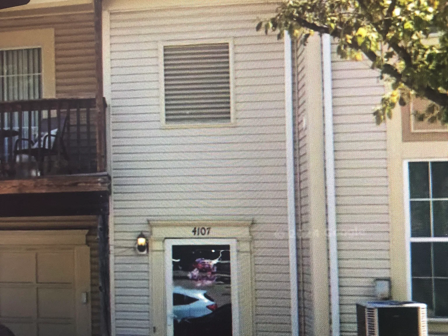 3 bed, 2.5 bath, $2,500 — Photo 1