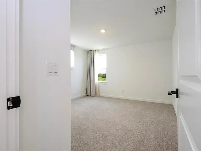 2184 Broadbrook Dr — Photo 60