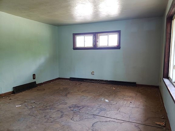 2nd image of 1312 Township Road 13