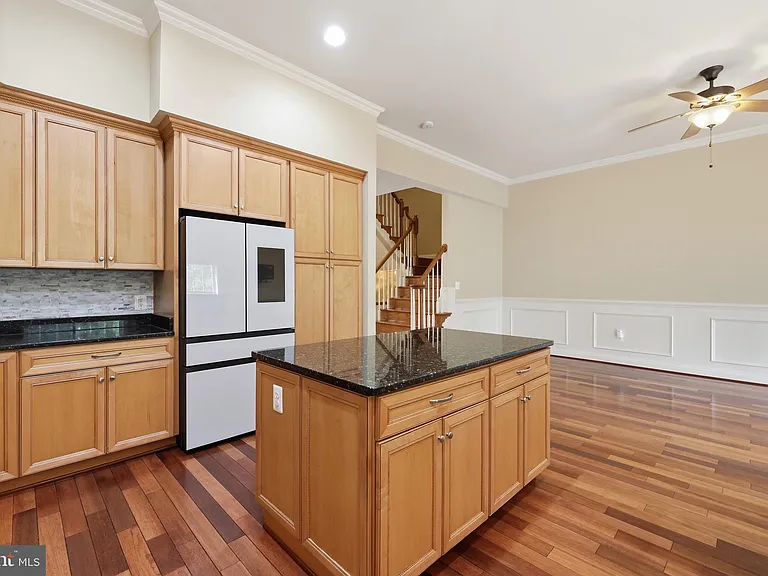 6403 Velliety Ln — Photo 22
