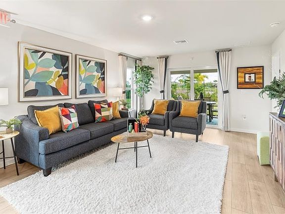 3rd image of 1216 Brooklands DR