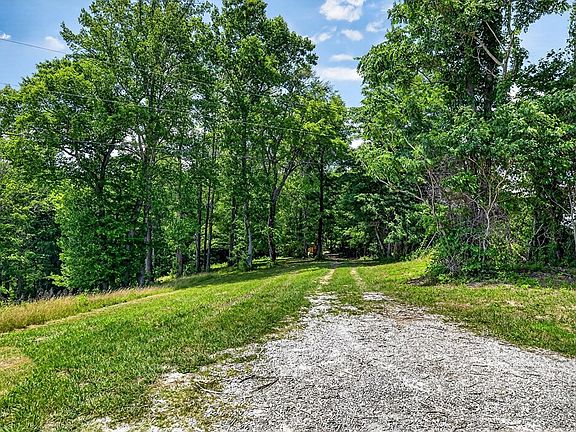 3rd image of 2926 Bryant Ridge Rd