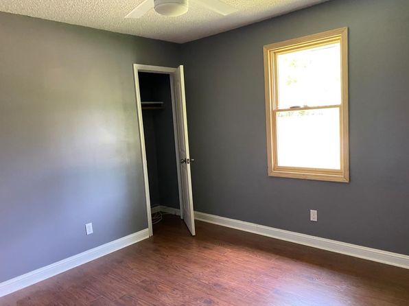 1001 Meharis Cir, Dothan, AL 36303
