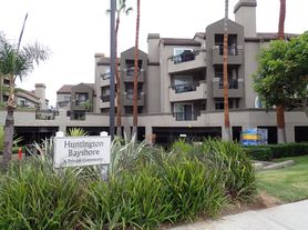 310 Lake St, Huntington Beach, CA