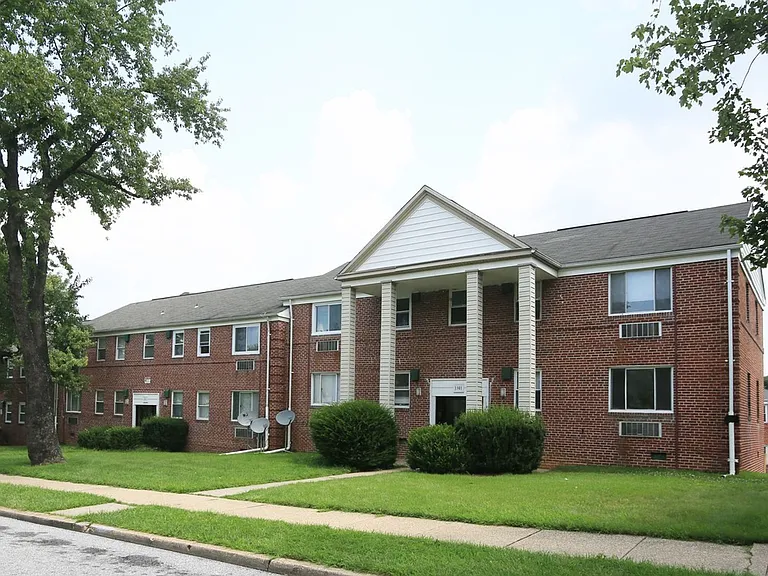 Wildwood Gardens Apartments — Photo 7