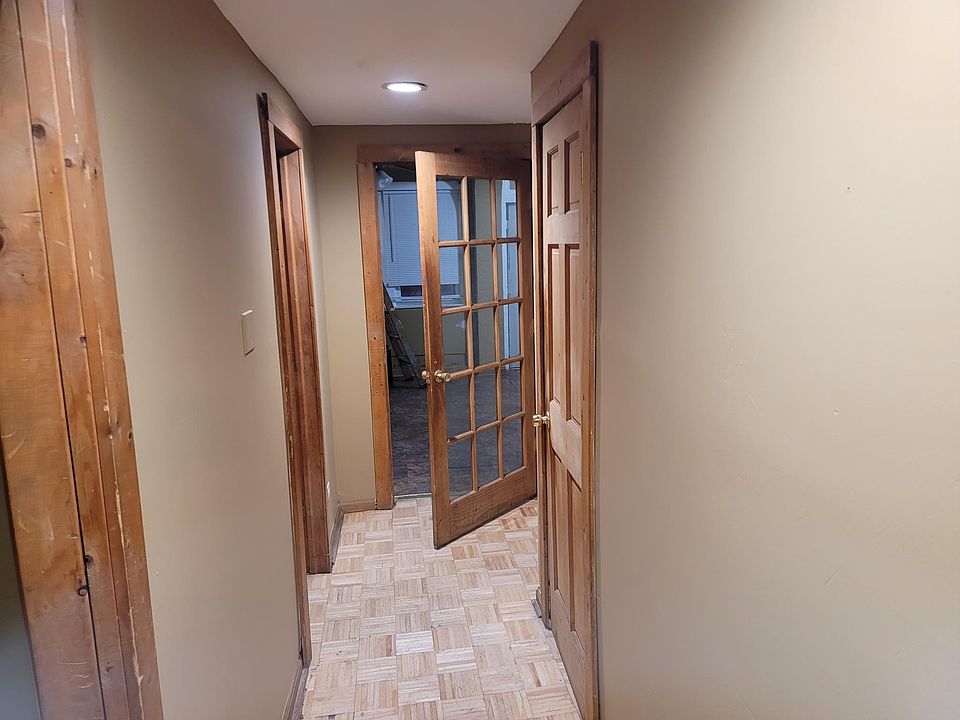 2nd image of 503 W 79th St #2