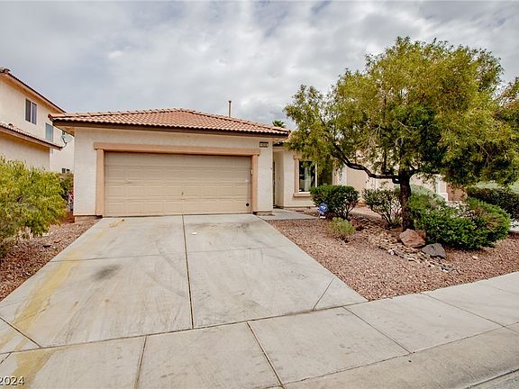 2nd image of 1020 Malibu Sands Ave