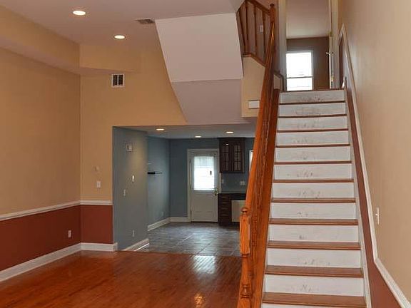 5th image of 1131 N Orianna St