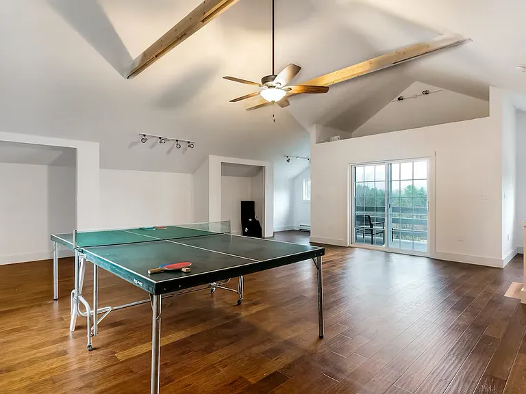 167 E Countryside Rd — Photo 18