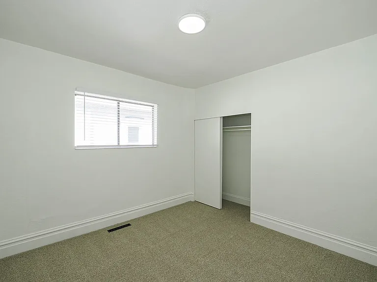 843 W Emeril Ave — Photo 9