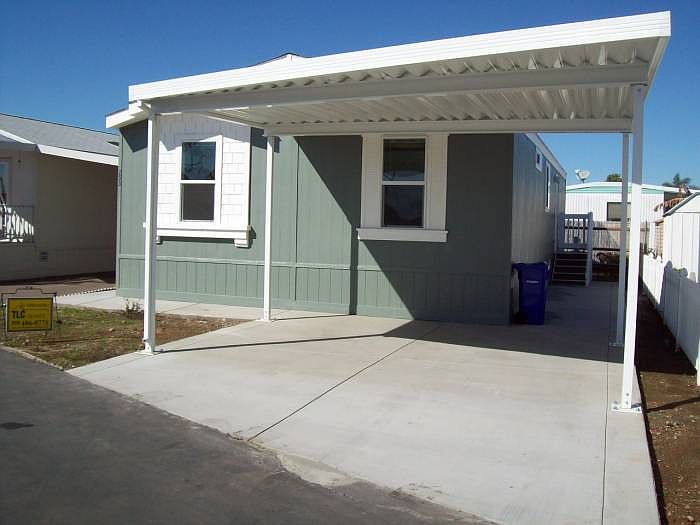 Front Exterior/Carport