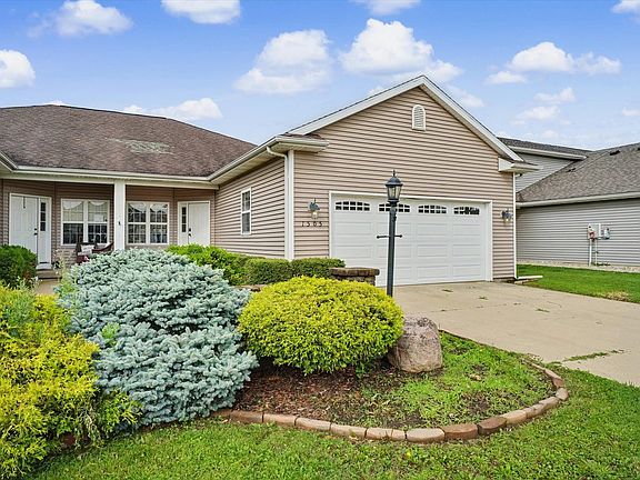 3rd image of 1505 Stonebluff Ct